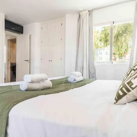 Exclusive Villa, Private Pool, Bbq And Access Rems 빌라 토레몰리노스