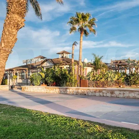 Exclusive Villa, Private Pool, Bbq And Access Rems 빌라 *