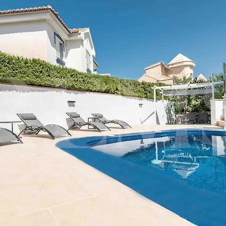 빌라 Exclusive Villa, Private Pool, Bbq And Access Rems