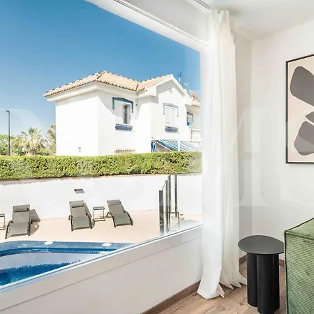 Exclusive Villa, Private Pool, Bbq And Access Rems 빌라