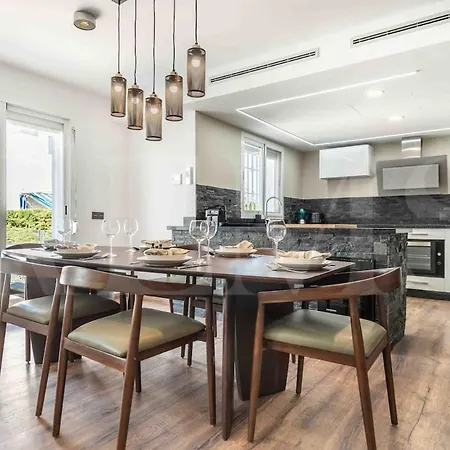 Exclusive Villa, Private Pool, Bbq And Access Rems Вилла Торремолинос