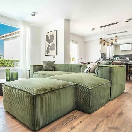 Вилла Exclusive Villa, Private Pool, Bbq And Access Rems *